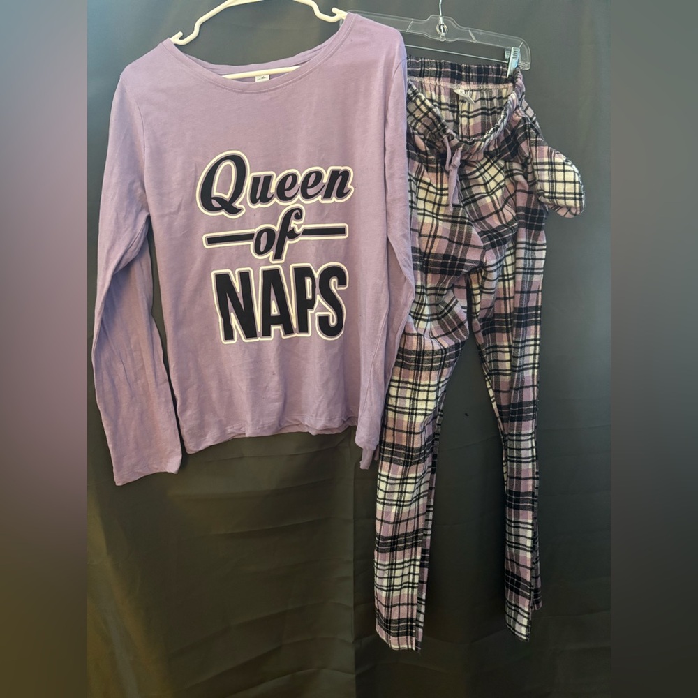 Purple 'Queen of Naps' Pajama Set